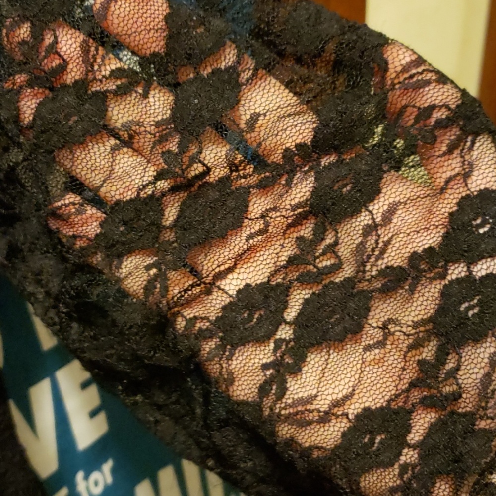 Lace Black Fashion Bug Top - Picture 3 of 3